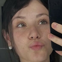 Abril Milagros Nøgen