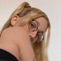 Adrianahoe Nøgen