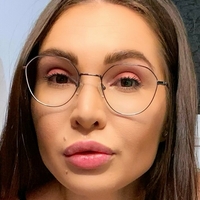 alexandra.rusu Nøgen
