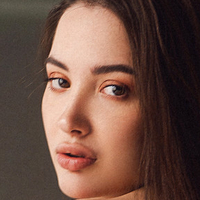 Alina Gorohova Nøgen