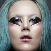 Alissa White-Gluz Nøgen