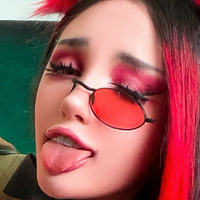 alyri / alyri_tv Nøgen