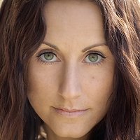 Amanda Barton Nøgen