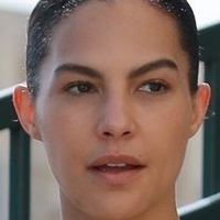 Amanza Smith Nøgen