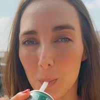Ana Bloom Nøgen