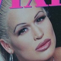 Angela Penttinen Nøgen