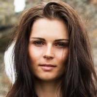 Anna Fenninger Nøgen