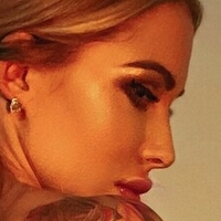 Anna Fox Nøgen