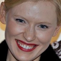 Anna Sherbinina Nøgen
