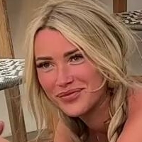 Annabella Sinclair Nøgen