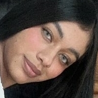 Antonia Mackenzie Nøgen