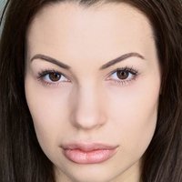 Ashley Almon Nøgen