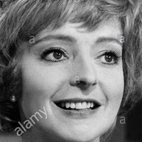 Barbara Leigh-Hunt Nøgen
