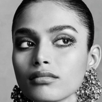 Bhavitha Mandava Nøgen