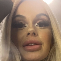 blondiebombbarbs/Badbarbiet Nøgen