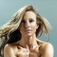 Bodybuilding.com's BodiesWork Nøgen