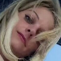 Bri Blossom Nøgen