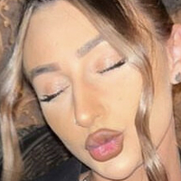Briony W Nøgen