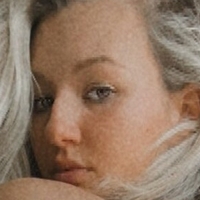 Carlie Nicole Nøgen