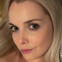 Catalina Feliz Nøgen