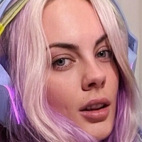 Courtney Dawne Nøgen