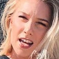 Courtney Miller Nøgen