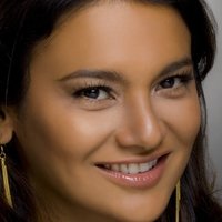 Dira Paes Nøgen