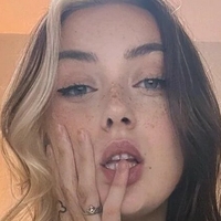 Dontcallmebabygirl Nøgen