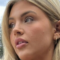 Ellie Day Nøgen