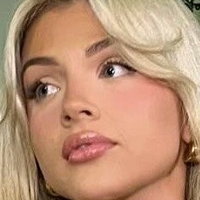 Ellieday Nøgen
