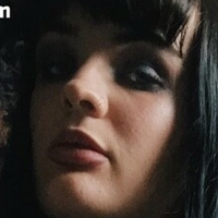 Elly Stephenson Nøgen