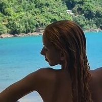 Emilly Azevedo Nøgen