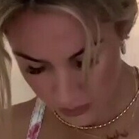 Emily Shakarji Nøgen