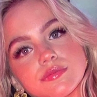 Emma Brooks Nøgen