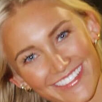 Emma Lipowitz Nøgen