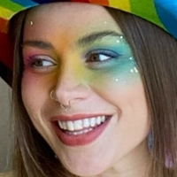 Emmily Mello Nøgen