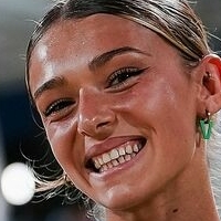 Erika Saraceni Nøgen