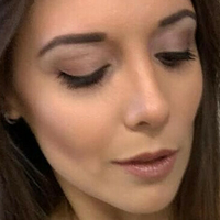 Estefany Cabco Nøgen