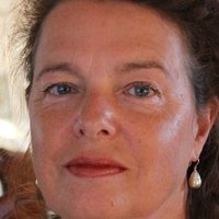 Esther Hausmann Nøgen