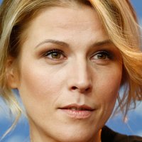 Franziska Weisz Nøgen