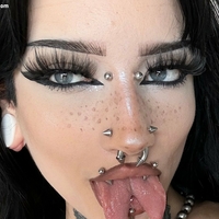 freem0rguekitty Nøgen