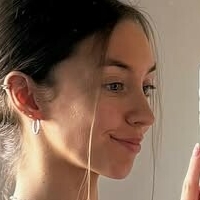 Freya Whittaker Nøgen
