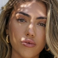 Gia Gabriella Nøgen