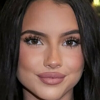 Grace Ray Nøgen
