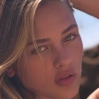 Grincess Lera Nøgen