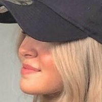 Hollie OMeara Nøgen