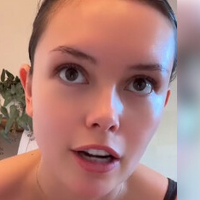 India Grace Halsell Nøgen