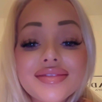 Iselin Michelsen Nøgen