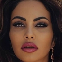 Janina Youssefian Nøgen