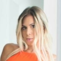 Jessica Hugues Nøgen